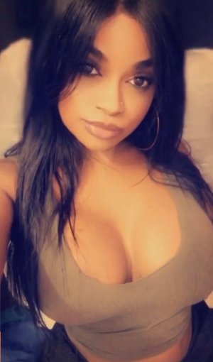 Nahela outcall escort in Chino Hills